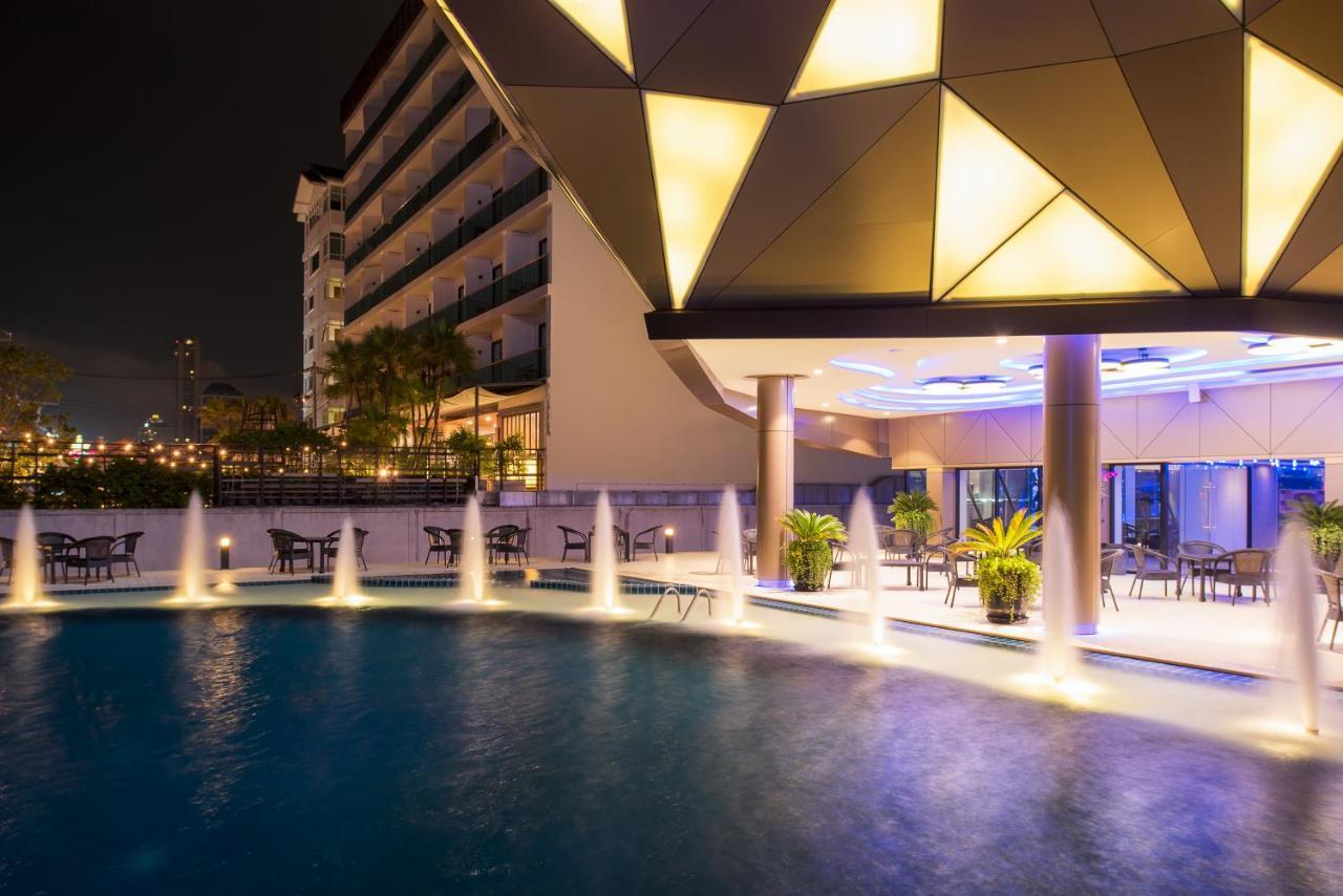 Rodina Beach Hotel Джомтьєн-Біч Екстер'єр фото